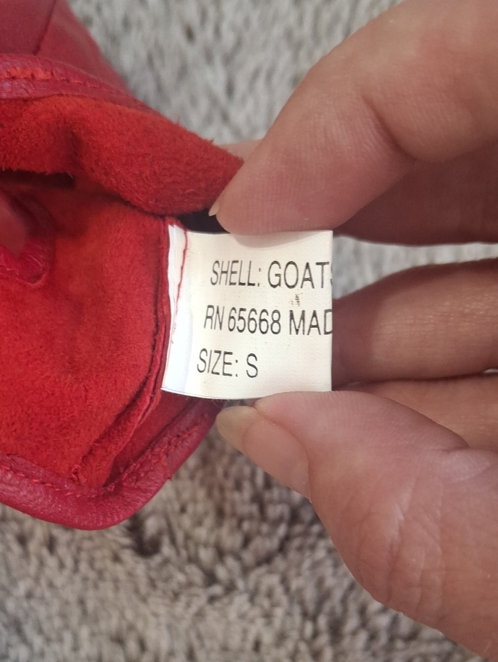 Red Goat Skin Leather Driving Gloves - Picture 5 of 6